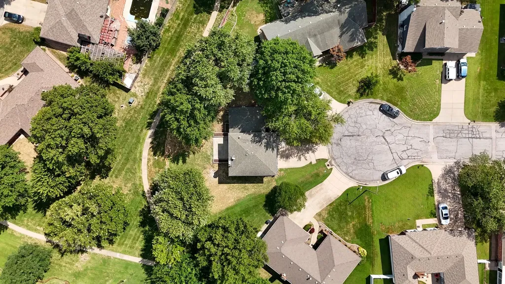 1534 N Valleyview Court Wichita KS 67212