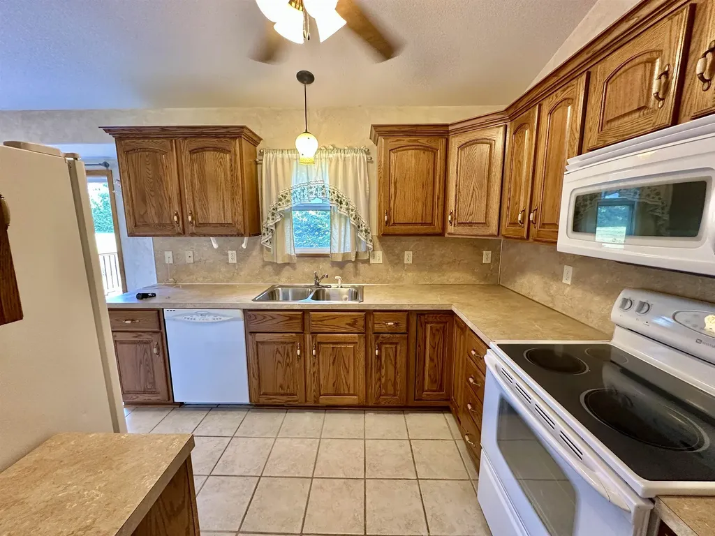 920 E Kelly Augusta KS 67010