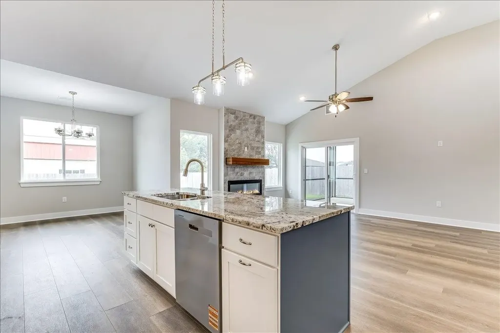 4422 N Sunny Court Wichita KS 67205