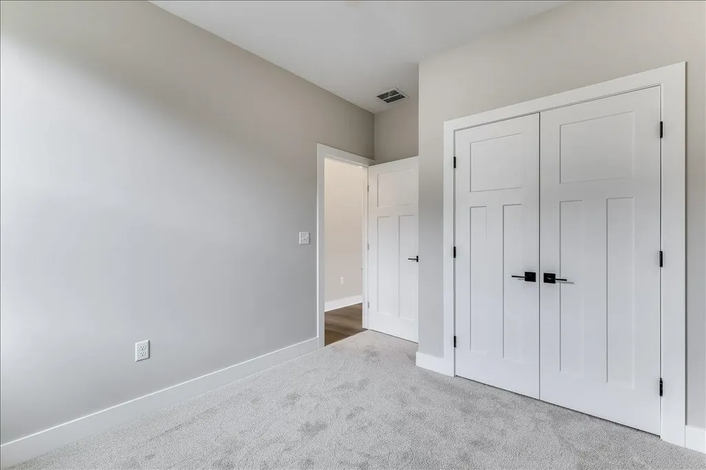 4422 N Sunny Court Wichita KS 67205