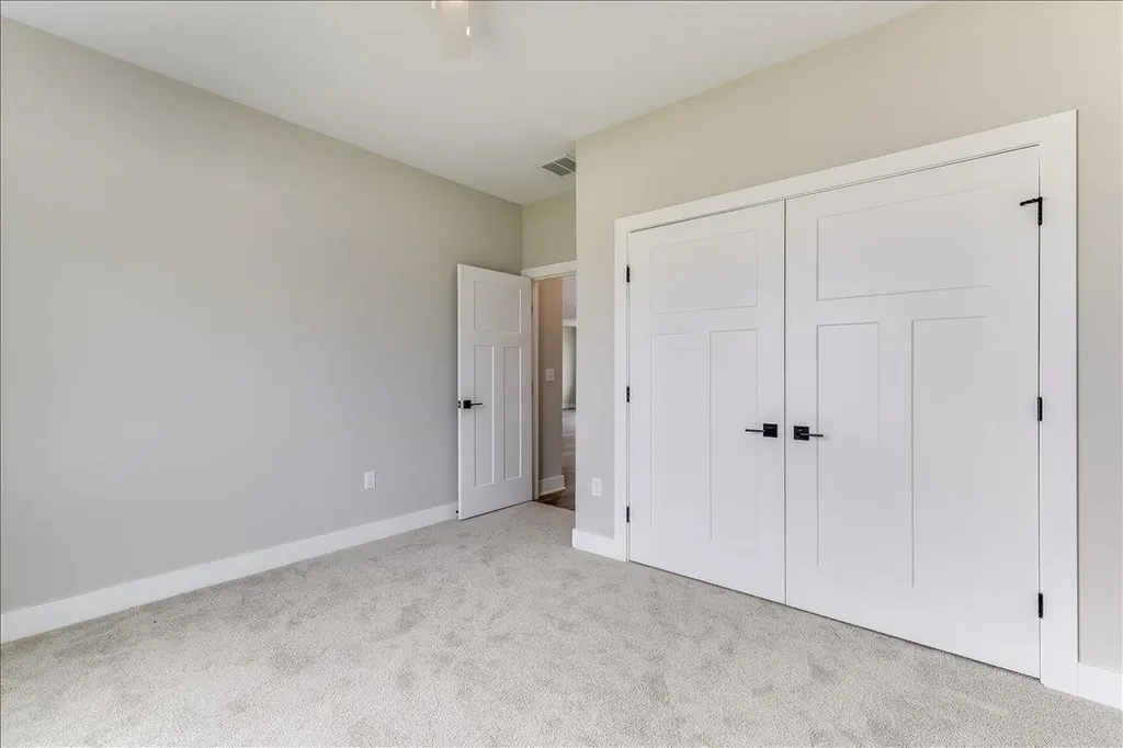 4422 N Sunny Court Wichita KS 67205