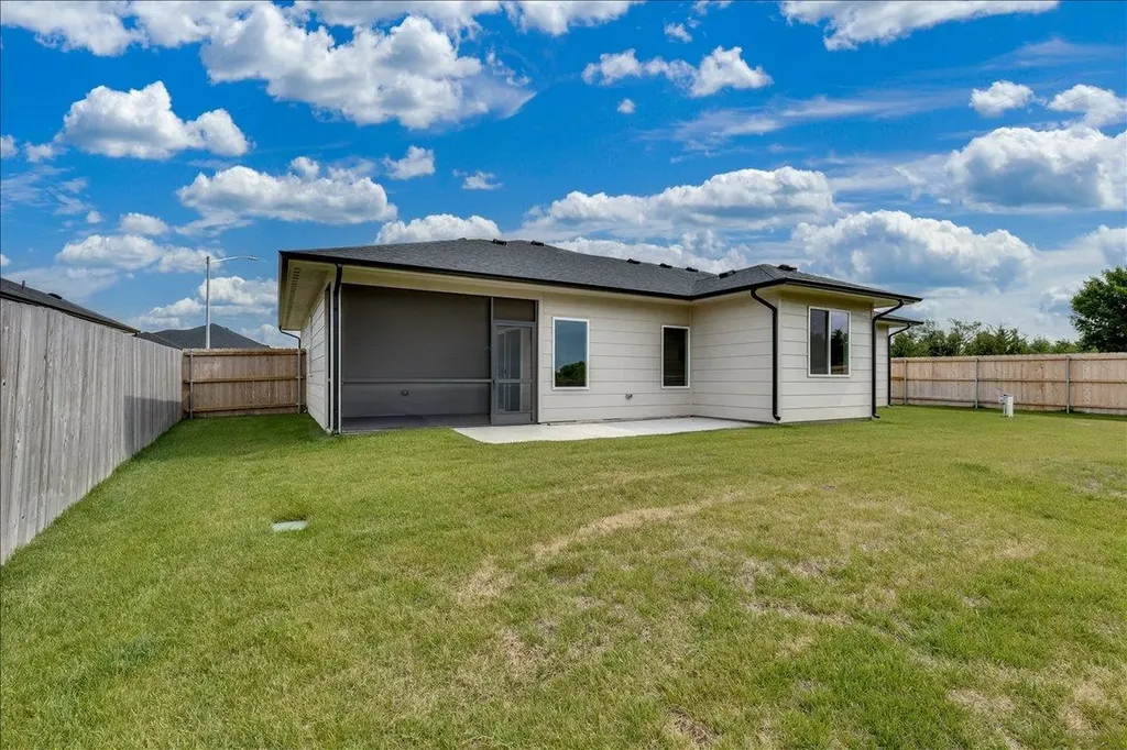 4422 N Sunny Court Wichita KS 67205