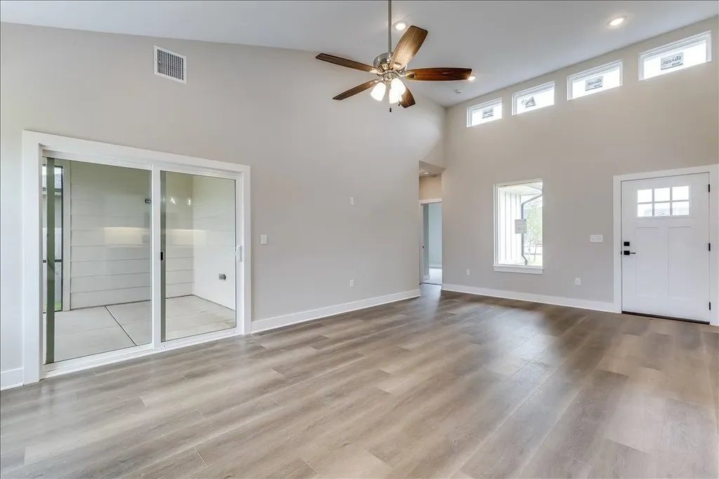 4422 N Sunny Court Wichita KS 67205