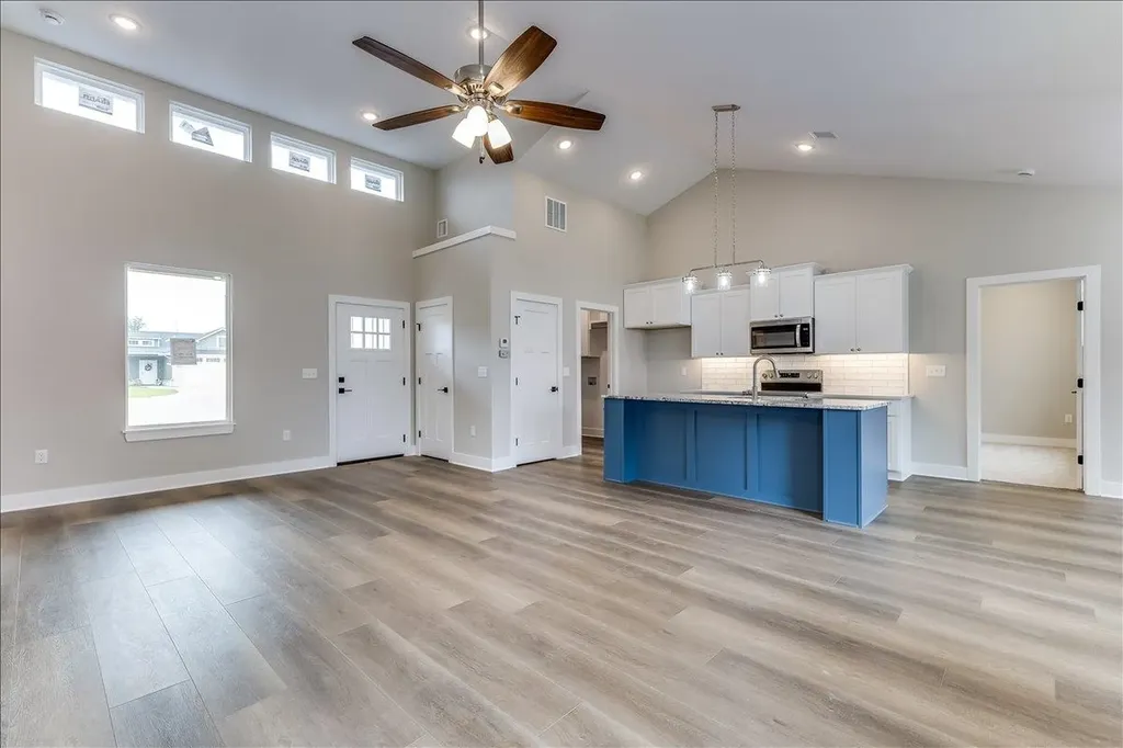 4422 N Sunny Court Wichita KS 67205