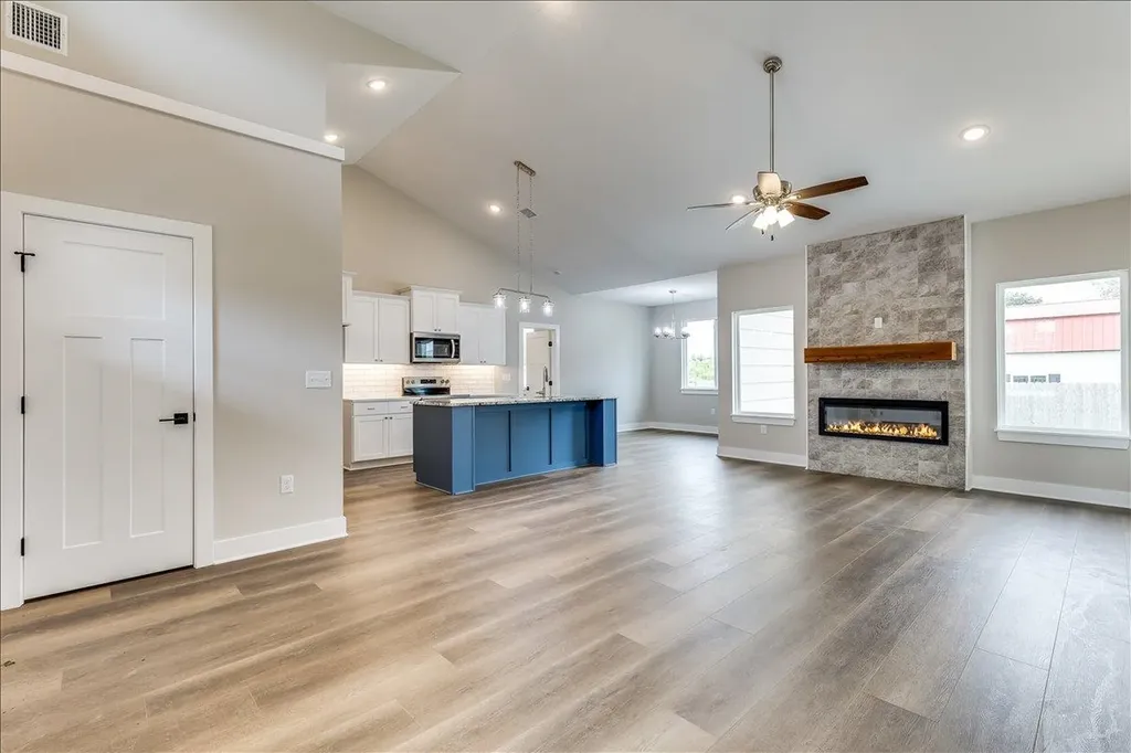 4422 N Sunny Court Wichita KS 67205