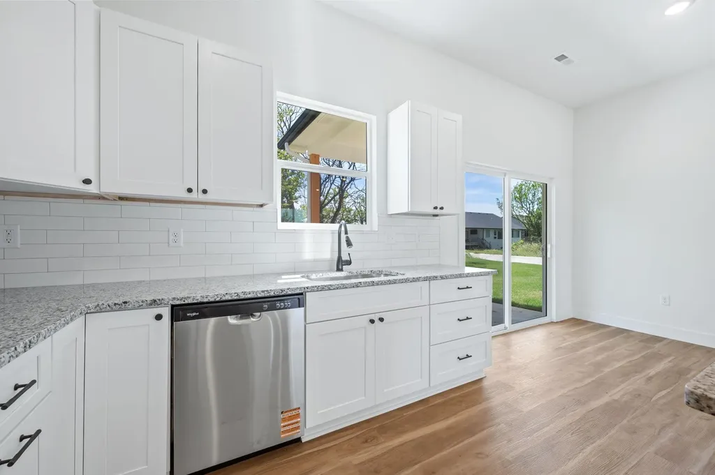 519 E Elmwood Street Park City KS 67147