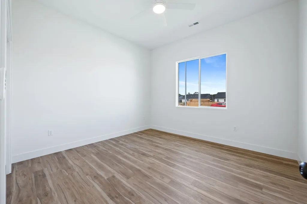 519 E Elmwood Street Park City KS 67147