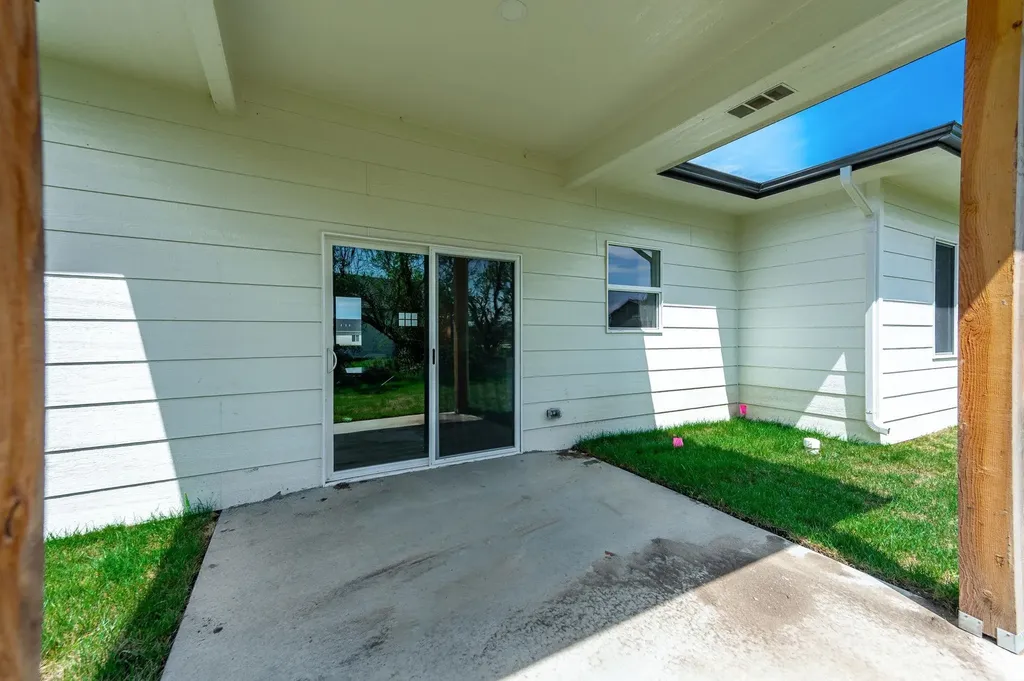 507 E Elmwood Street Park City KS 67147