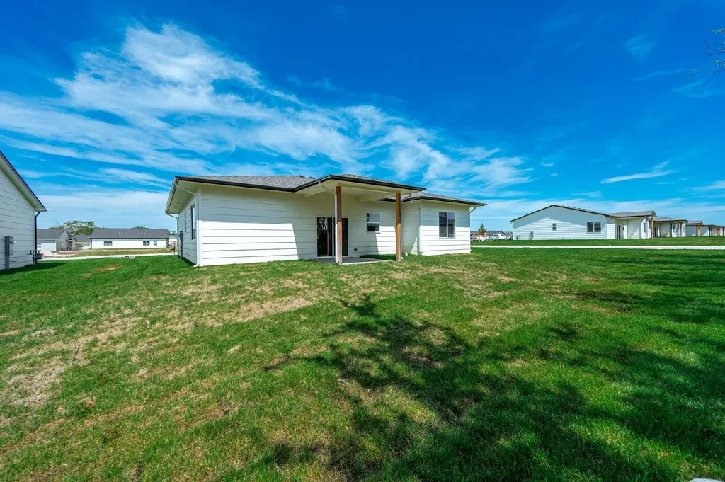 507 E Elmwood Street Park City KS 67147