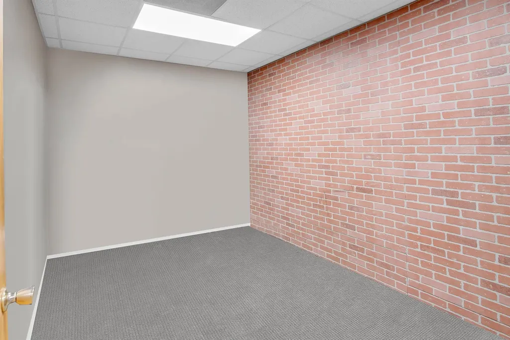 115 W 5th Street Newton KS 67114