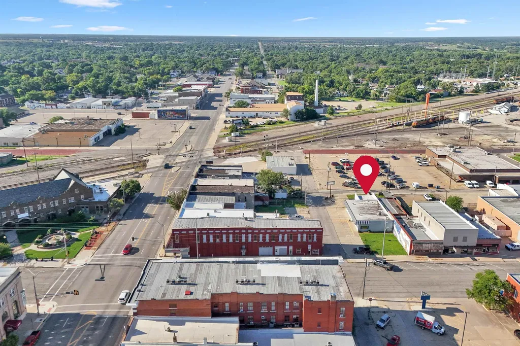 115 W 5th Street Newton KS 67114