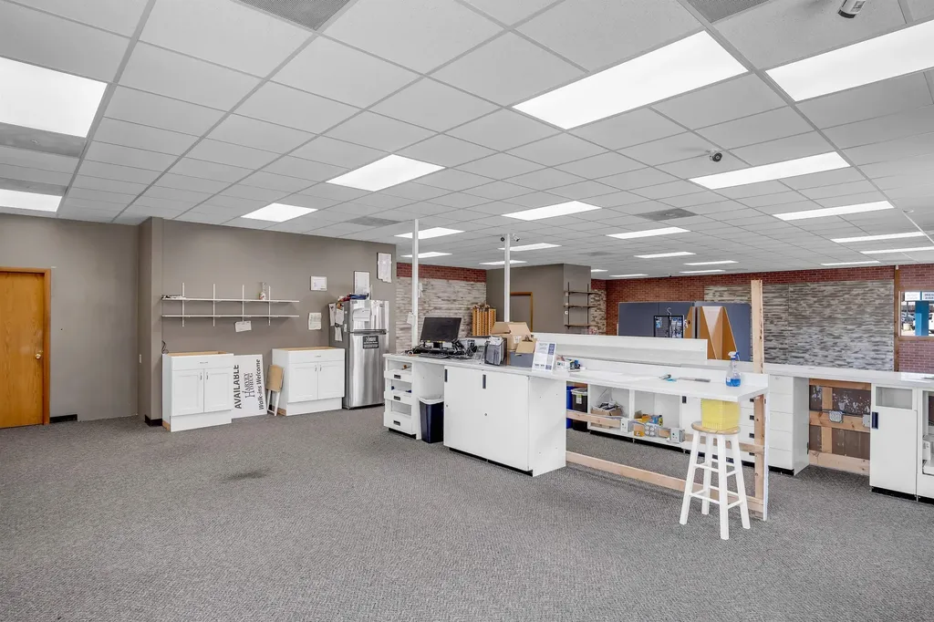 115 W 5th Street Newton KS 67114