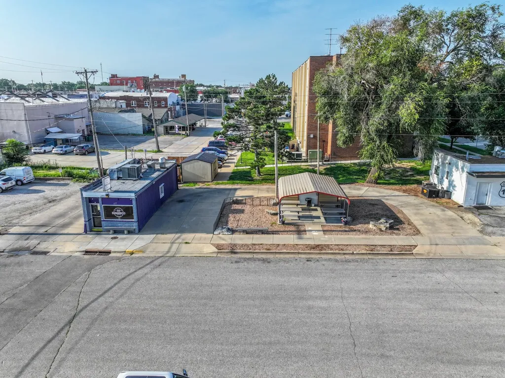 117 W 2nd Avenue El Dorado KS 67042