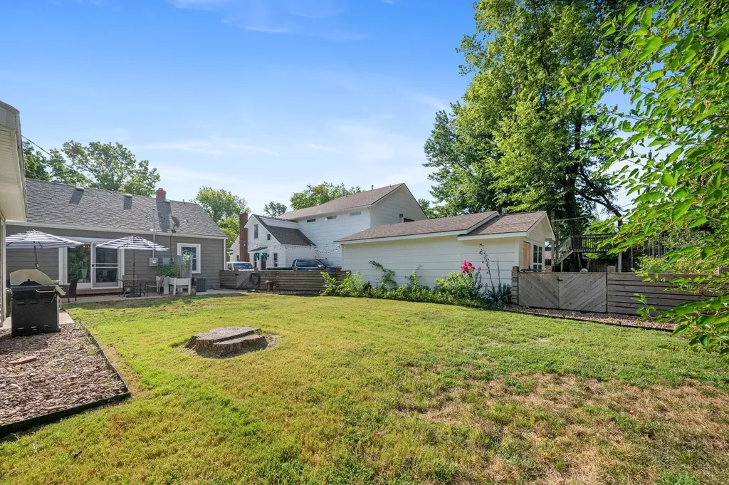 131 S Bleckley Wichita KS 67218