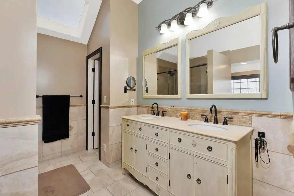 4311 N Spyglass Circle Wichita KS 67226