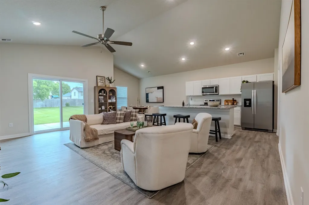 2800 S Maize Court Wichita KS 67215