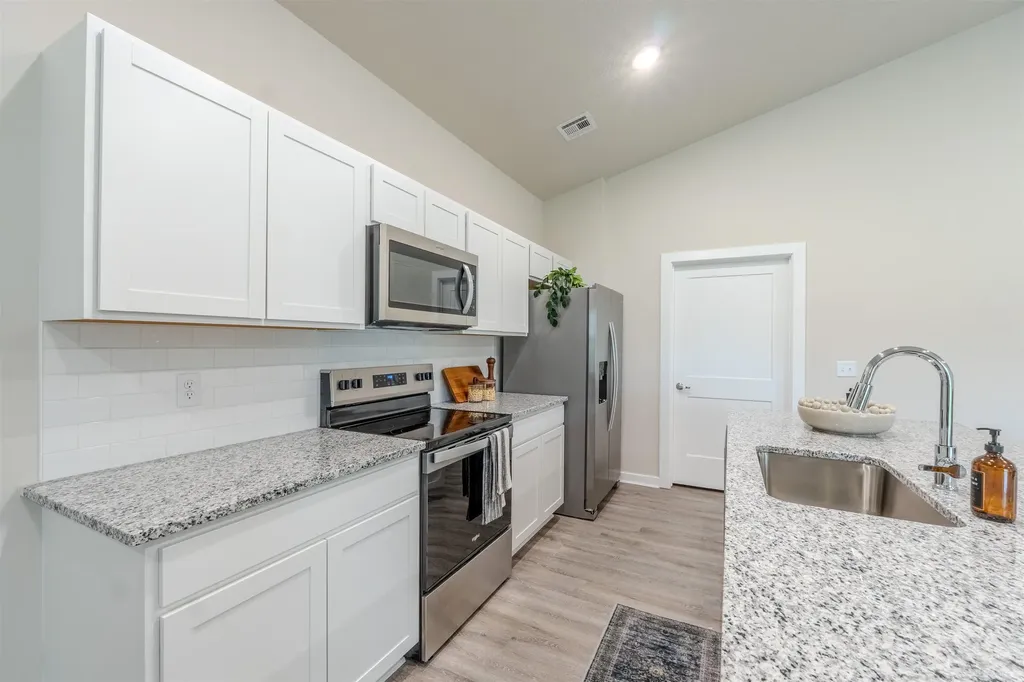 2800 S Maize Court Wichita KS 67215