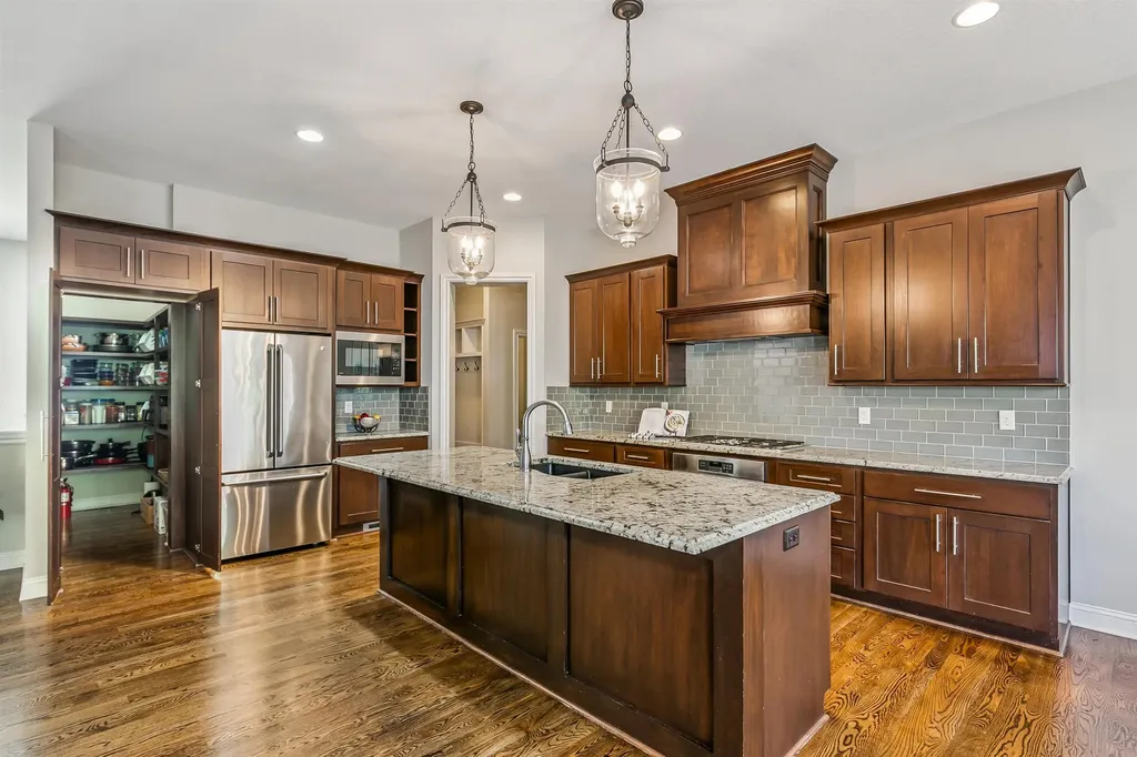 1662 S Logan Pass Andover KS 67002