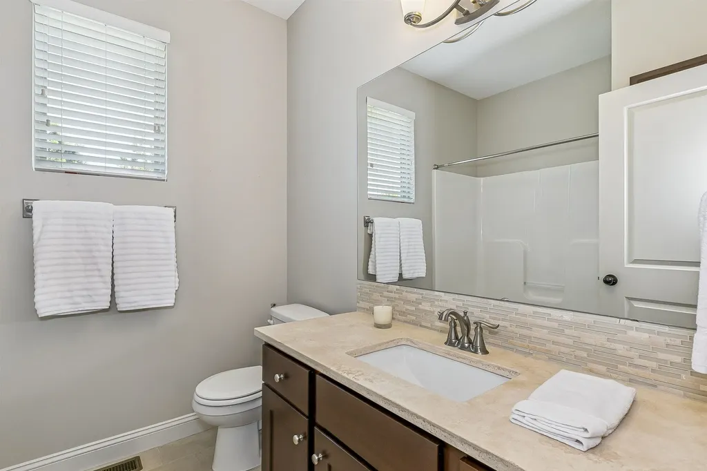 1662 S Logan Pass Andover KS 67002