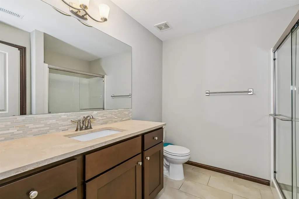 1662 S Logan Pass Andover KS 67002