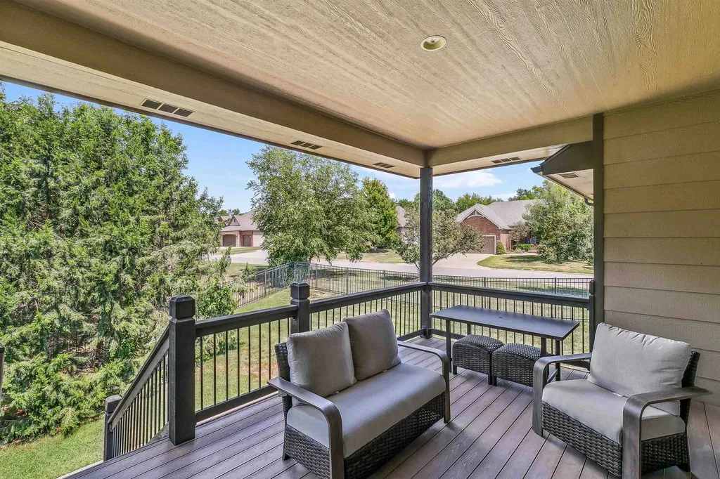 1662 S Logan Pass Andover KS 67002