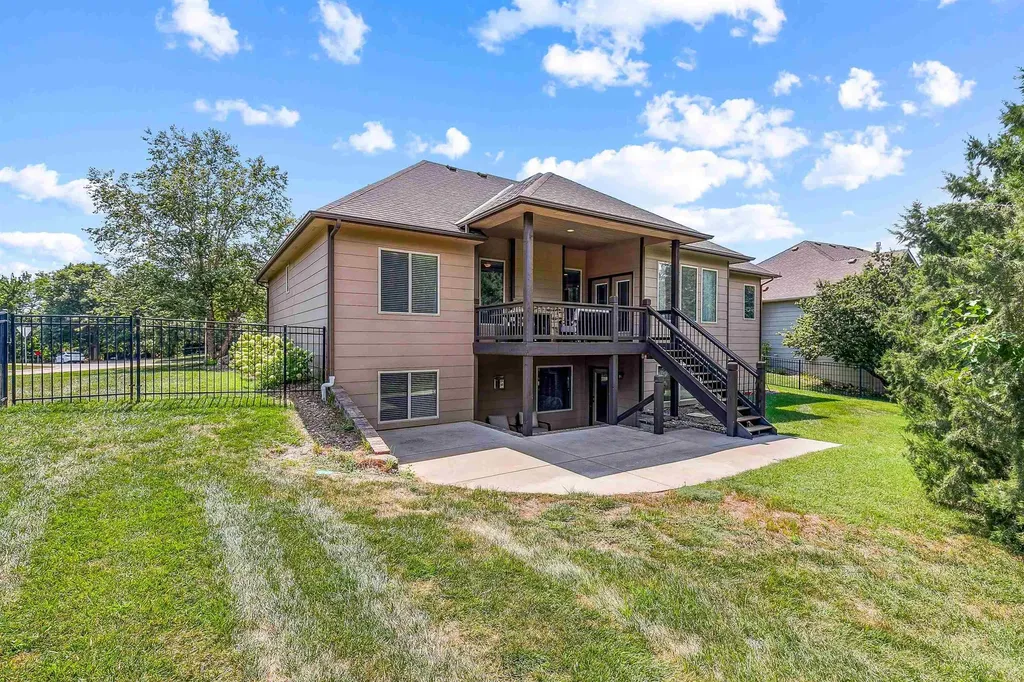 1662 S Logan Pass Andover KS 67002