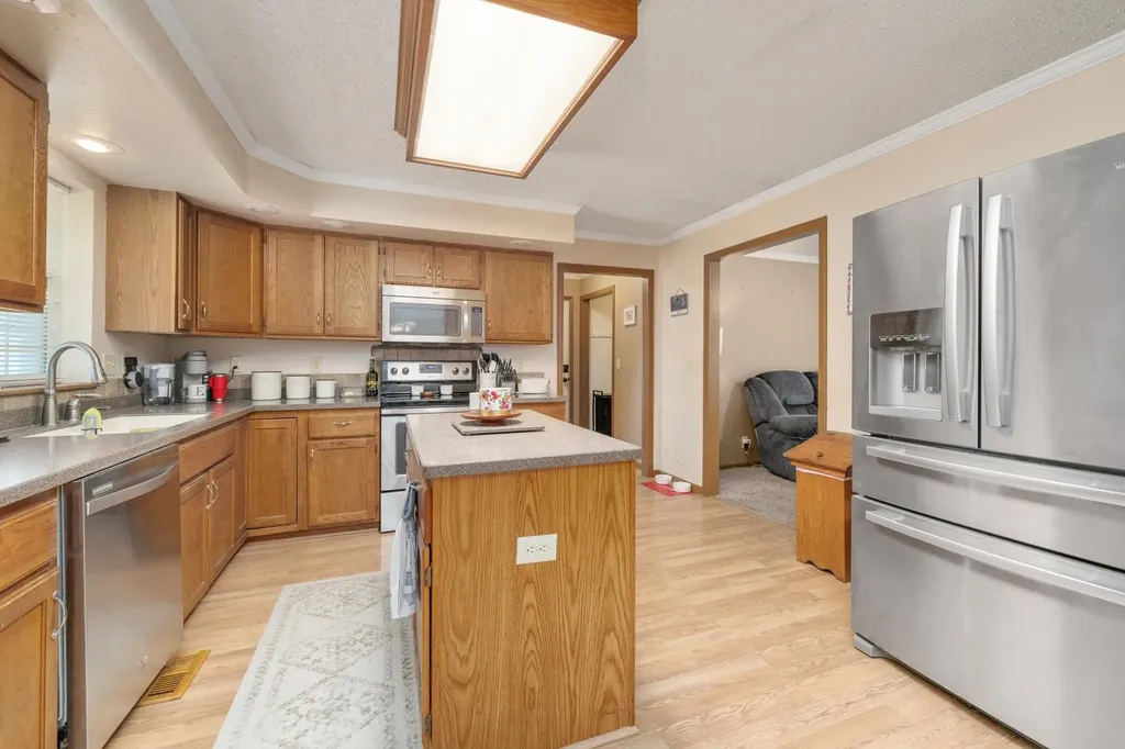 1313 N H Street Wellington KS 67152