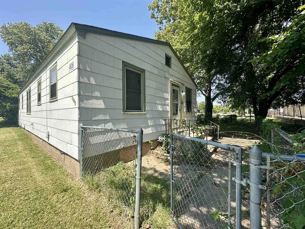 4636 E Harry Street Wichita KS 67218