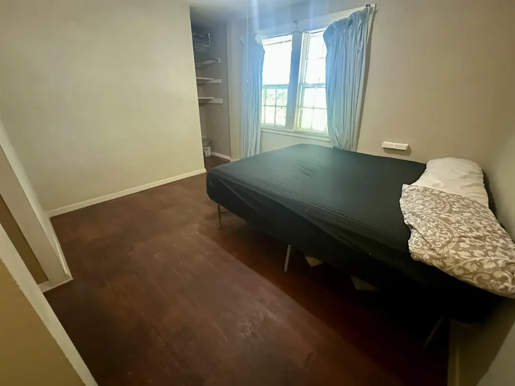 4636 E Harry Street Wichita KS 67218