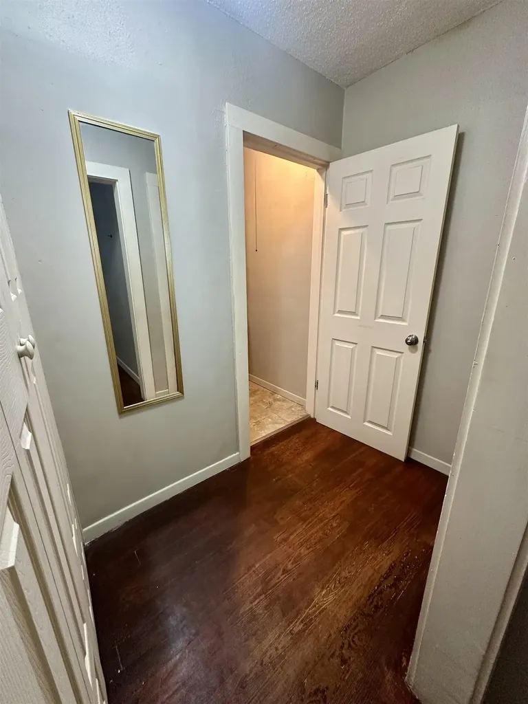4636 E Harry Street Wichita KS 67218