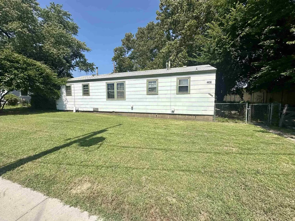4636 E Harry Street Wichita KS 67218