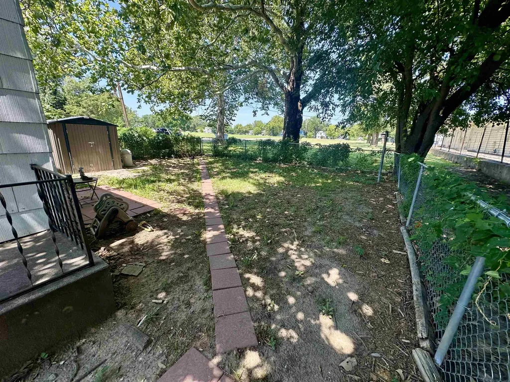 4636 E Harry Street Wichita KS 67218