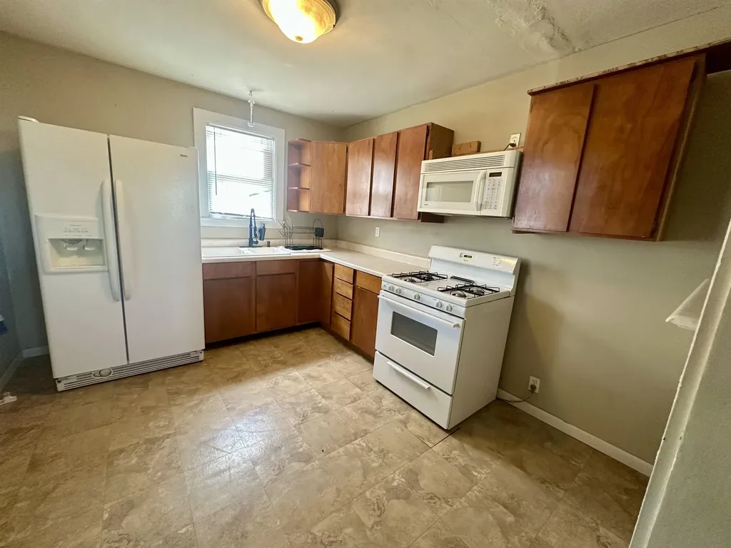 4636 E Harry Street Wichita KS 67218
