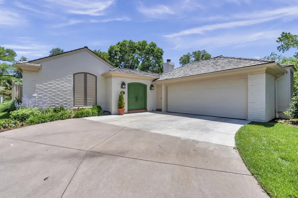 1440 N Gatewood Wichita KS 67206