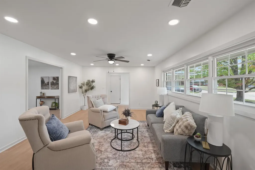 6102 E Jacqueline Wichita KS 67208