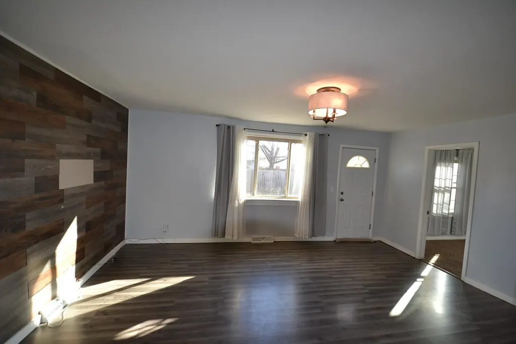 1938 S Bleckley Drive Wichita KS 67218