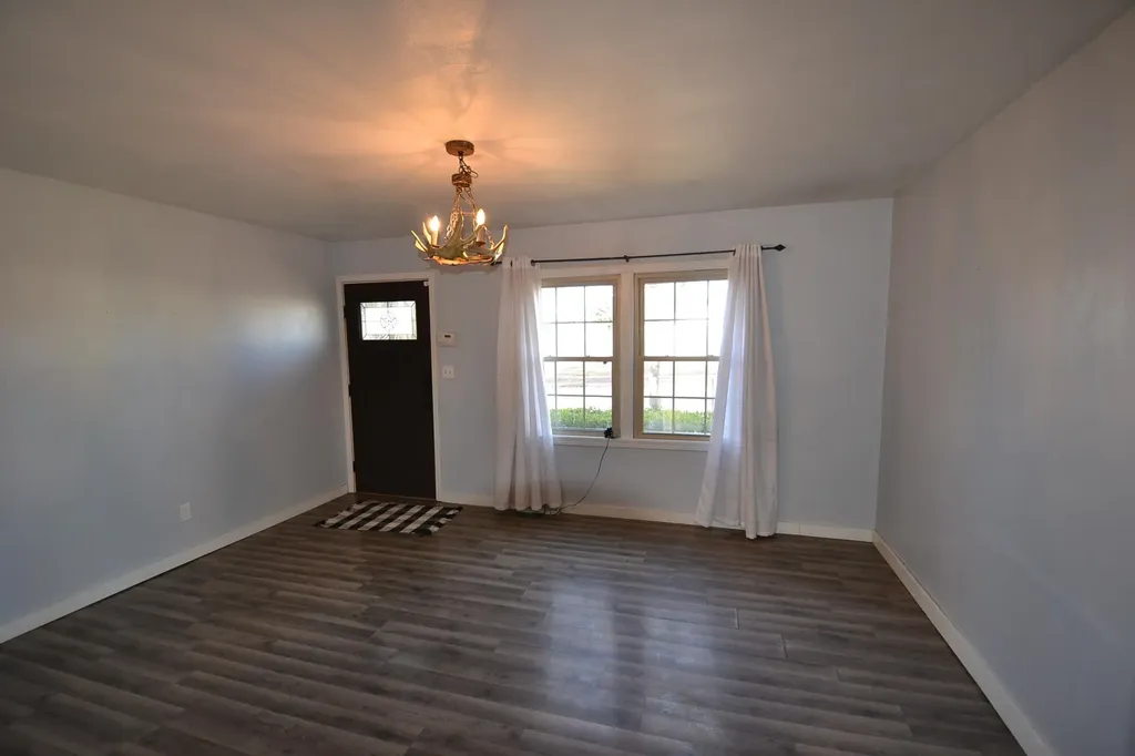 1938 S Bleckley Drive Wichita KS 67218