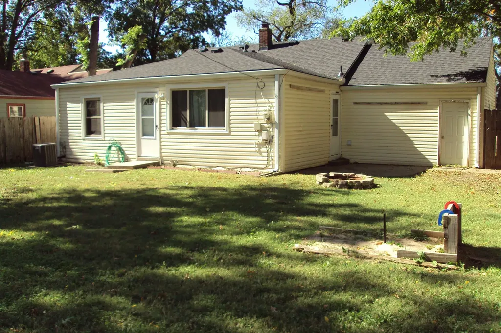 1938 S Bleckley Drive Wichita KS 67218