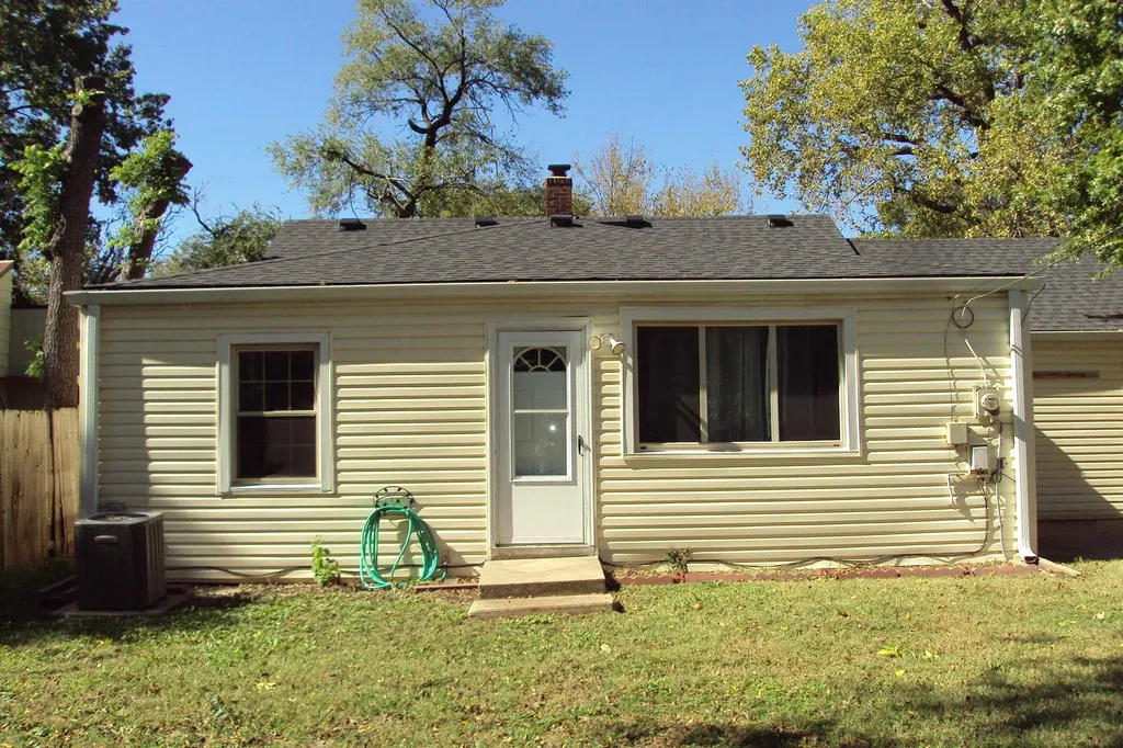 1938 S Bleckley Drive Wichita KS 67218