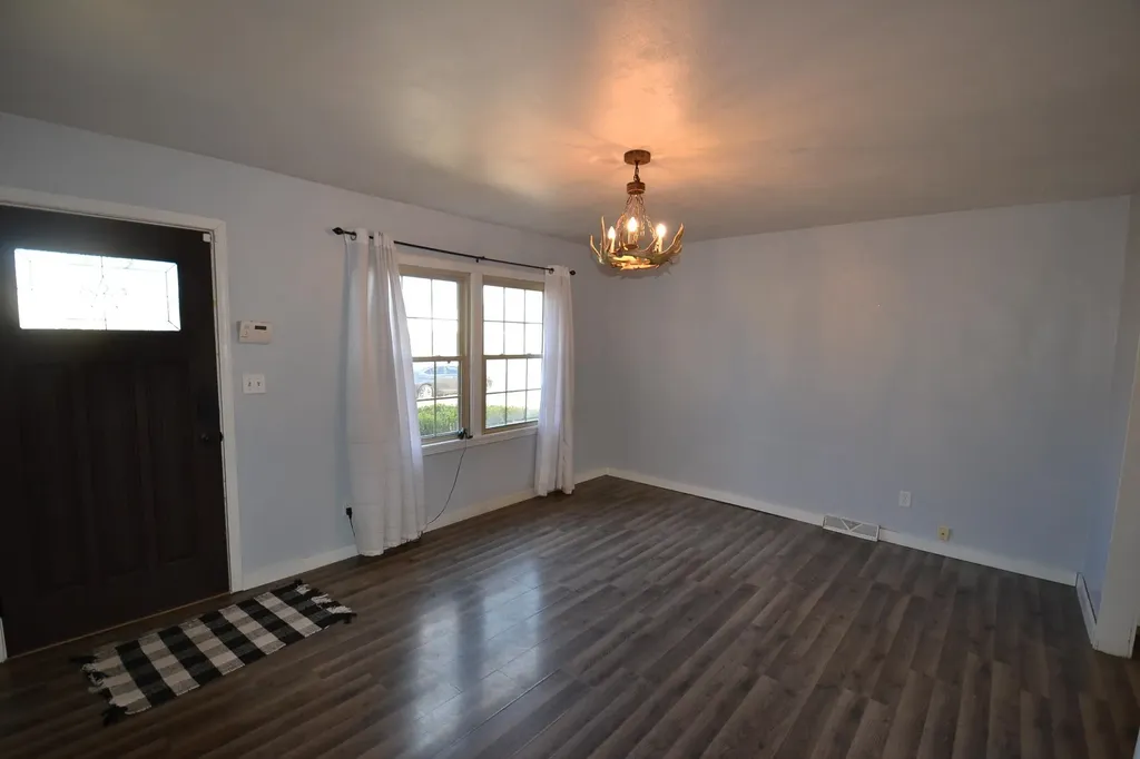 1938 S Bleckley Drive Wichita KS 67218