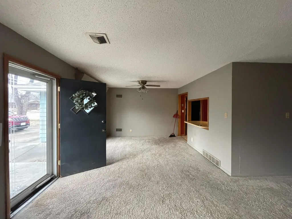 1703 N C Street Wellington KS 67152
