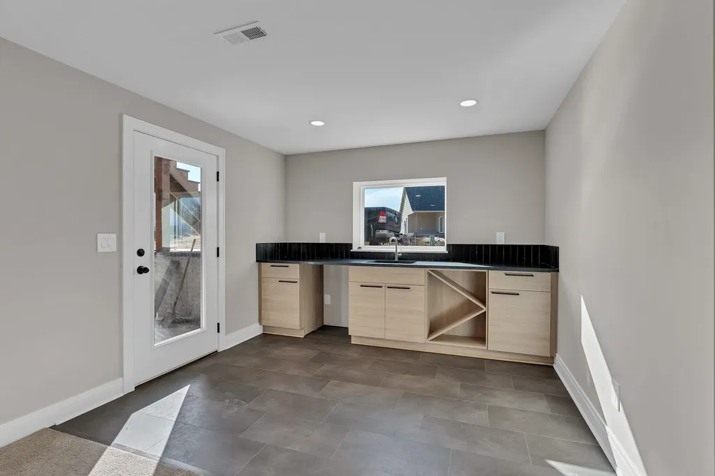 3125 Pine Grove Circle Wichita KS 67205