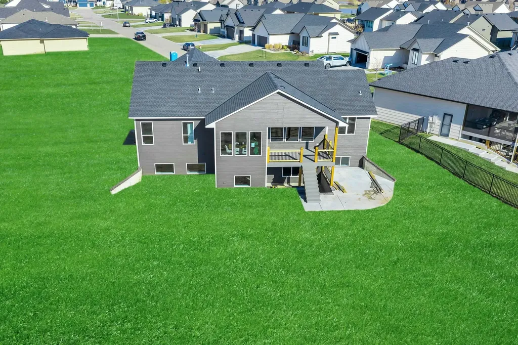 3125 Pine Grove Circle Wichita KS 67205