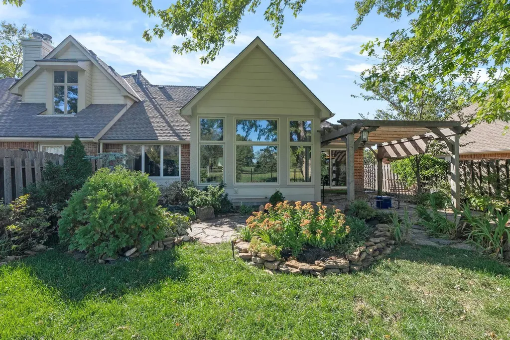 9420 E Bent Tree Circle Wichita KS 67226