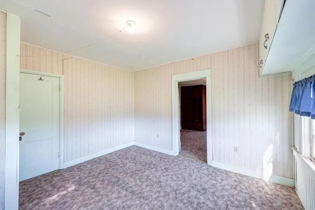 121 W 33rd Avenue Winfield KS 67156