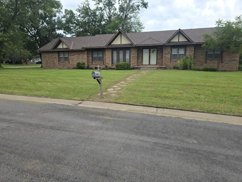 1411 S Hickory Stick Circle Wichita KS 67230