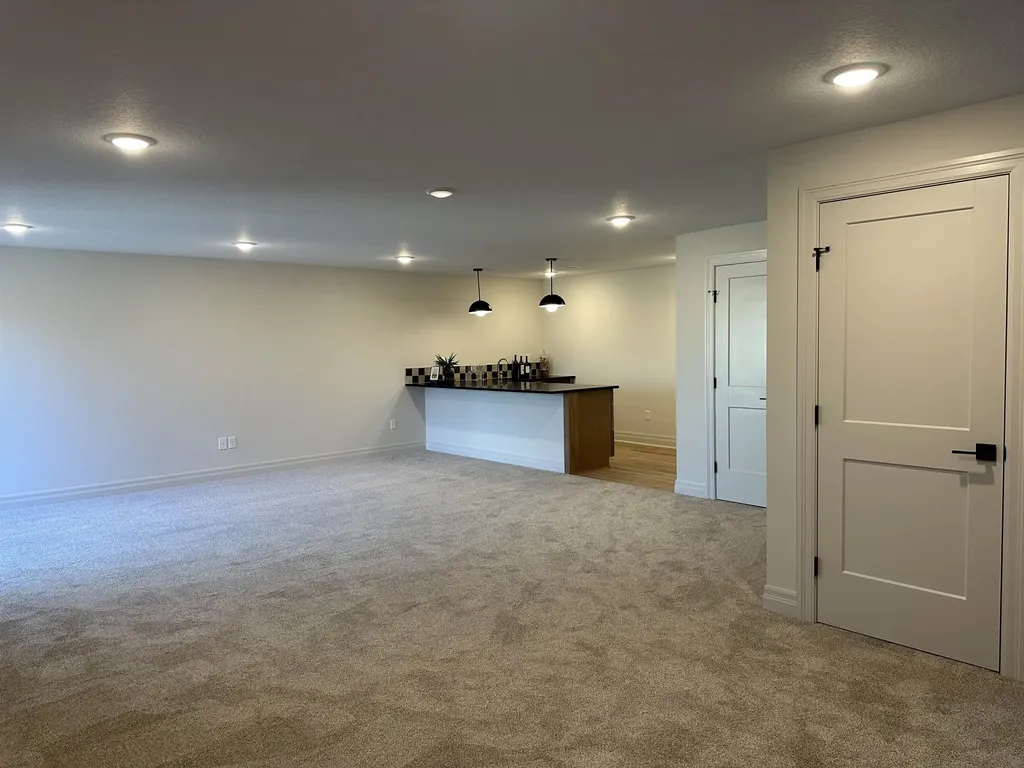 4305 N Sunny Lane Wichita KS 67205