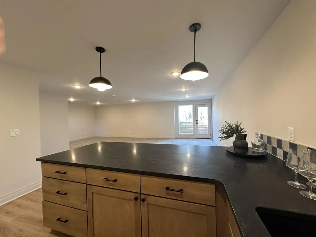 4305 N Sunny Lane Wichita KS 67205