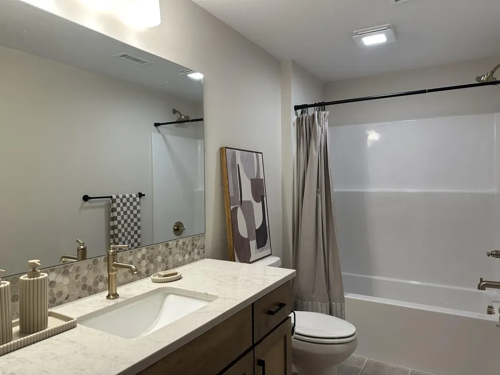 4305 N Sunny Lane Wichita KS 67205
