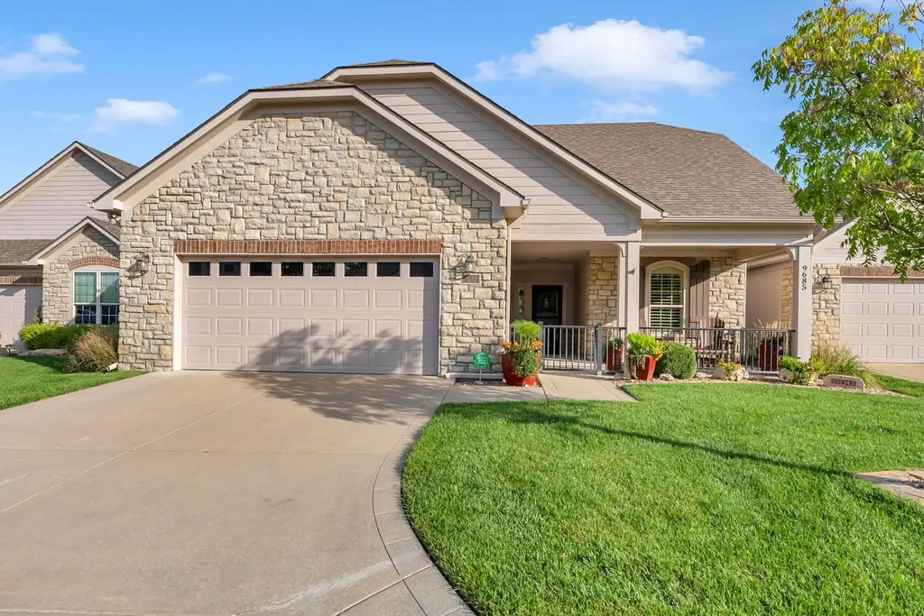 9685 W Village Place Maize KS 67101
